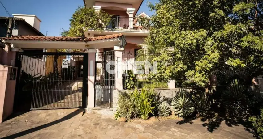 Casa com 5 quartos à venda na Rua João Pessoa, São José, Canoas