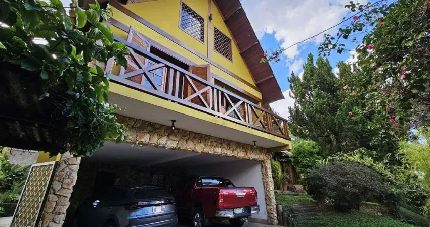 CASA | 4 QUARTOS | 2 SUÍTES | 6 VAGAS – BAIRRO GARÇAS - R$ 2.150.000,00