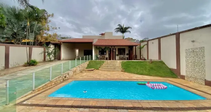 Casa à venda, 4 quartos, 2 suítes, 8 vagas, Trevo - Belo Horizonte/MG