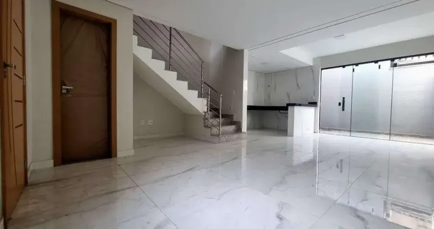 Casa geminada à venda, 3 quartos, 1 suíte, 2 vagas, Santa Mônica - Belo Horizonte/MG