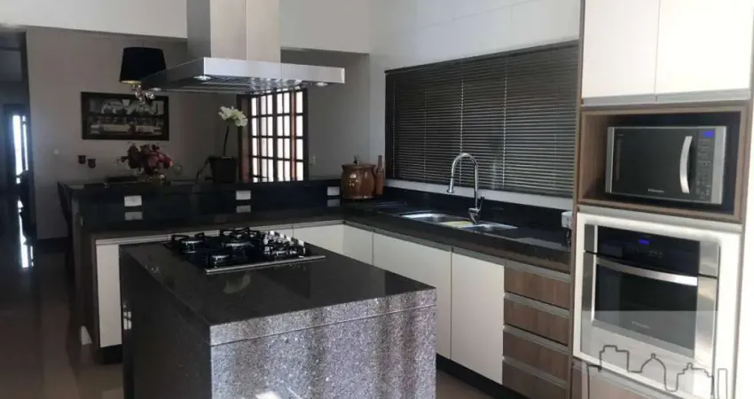 Casa a venda no Jd. Planalto em Américo Brasiliense.