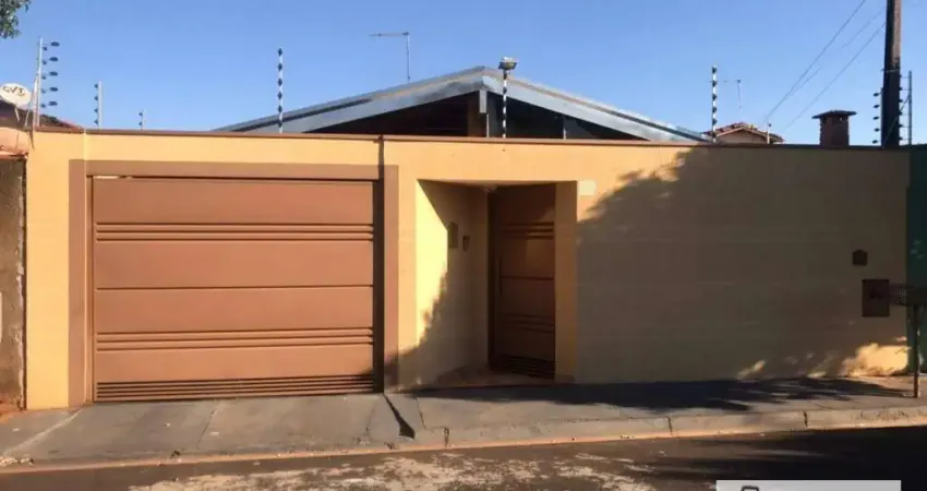Casa com 2 quartos à venda na Avenida José Frias Furtado, Jardim Residencial Elvio Lupo, Araraquara