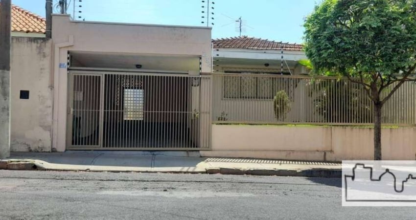 Casa à venda na Avenida Carlos Batista Magalhães, Vila Xavier (Vila Xavier), Araraquara
