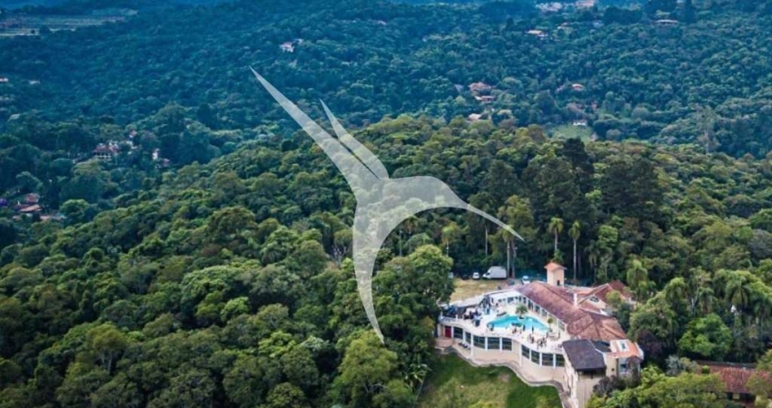 Casa comercial à venda na Avenida Nicodemos de Carvalho, Parque Dom Henrique, Cotia