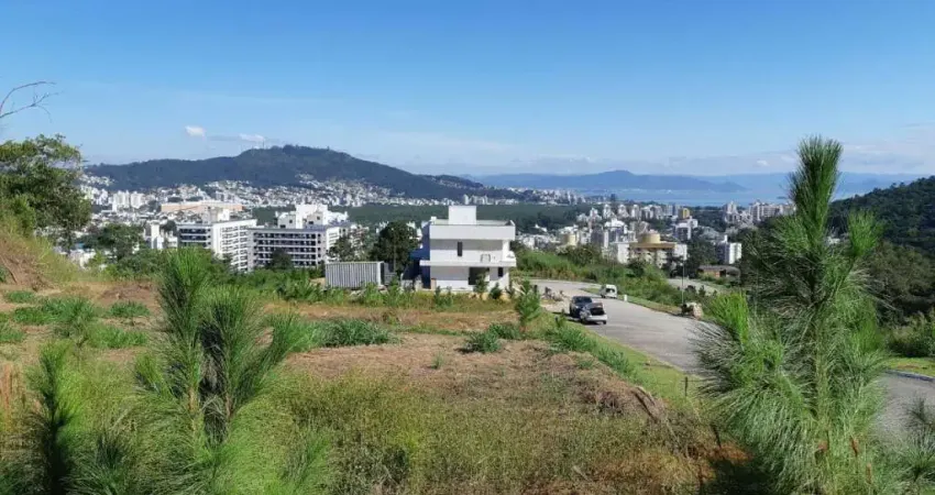 Terreno à venda na Rua Rodrigo Rampinelli Jeremias, Itacorubi, Florianópolis