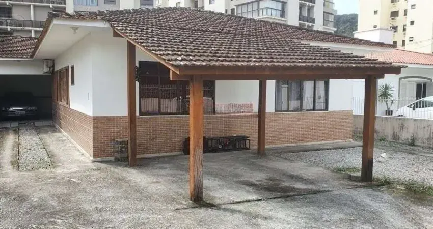Casa com 4 quartos à venda na Servidão Antônio Irineu da Silva, Córrego Grande, Florianópolis