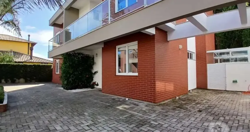 Casa em condomínio fechado com 3 quartos para alugar na Rua Grumixama, Campeche, Florianópolis