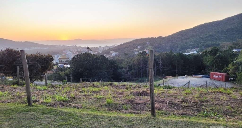 Terreno à venda na Rua Rodrigo Rampinelli Jeremias, Itacorubi, Florianópolis
