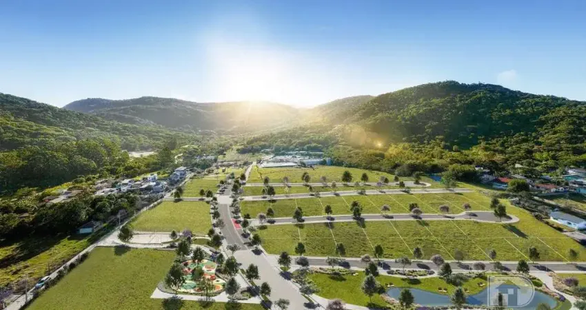 Terreno à venda na Rodovia Doutor Antônio Luiz Moura Gonzaga, Rio Tavares, Florianópolis
