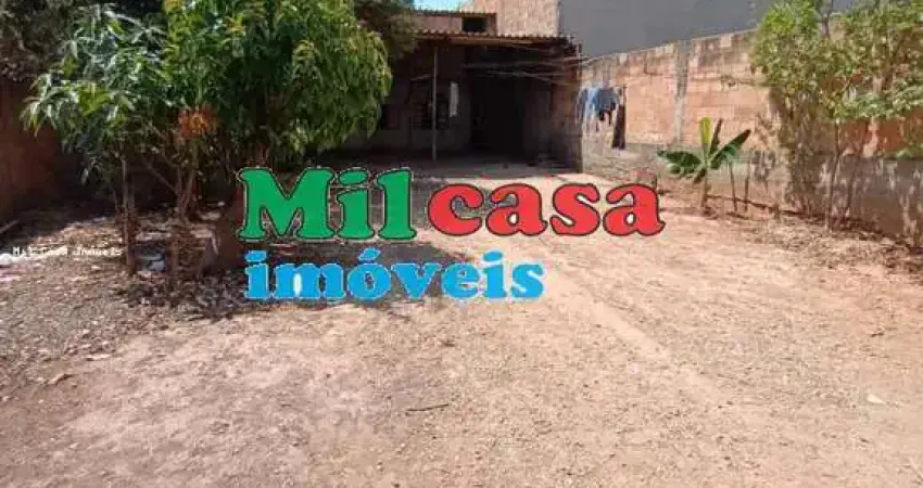 Lote para Venda em São Joaquim de Bicas, Casa grande, 2 dormitórios, 1 banheiro, 4 vagas
