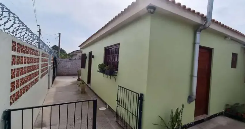Casa com 2 quartos à venda na Rua Vila de Estarreja, Recanto de Portugal, Pelotas