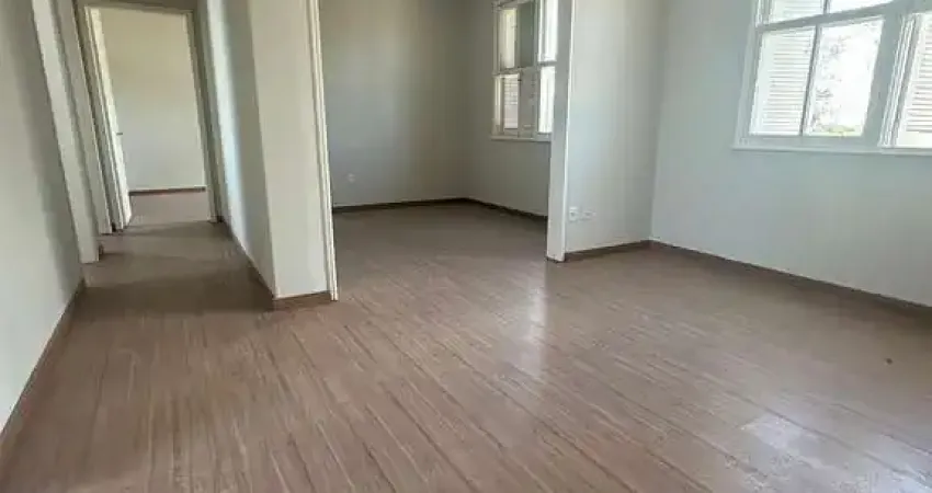 Apartamento reformado no coração de Duque c/3 Dormitórios