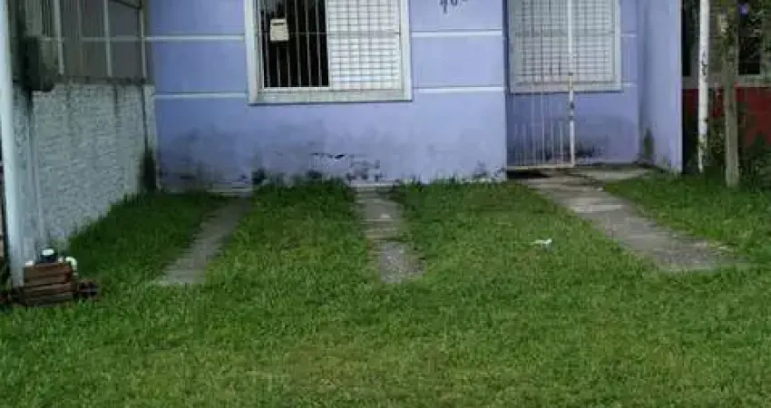 Casa 2 dormitórios no Laranjal/Balneário dos Prazeres