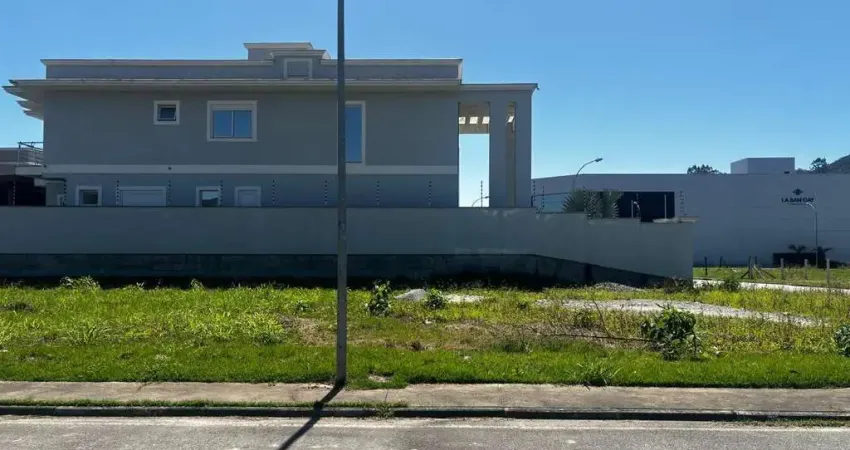 Terreno à venda na Vila Becker, Santo Amaro da Imperatriz 