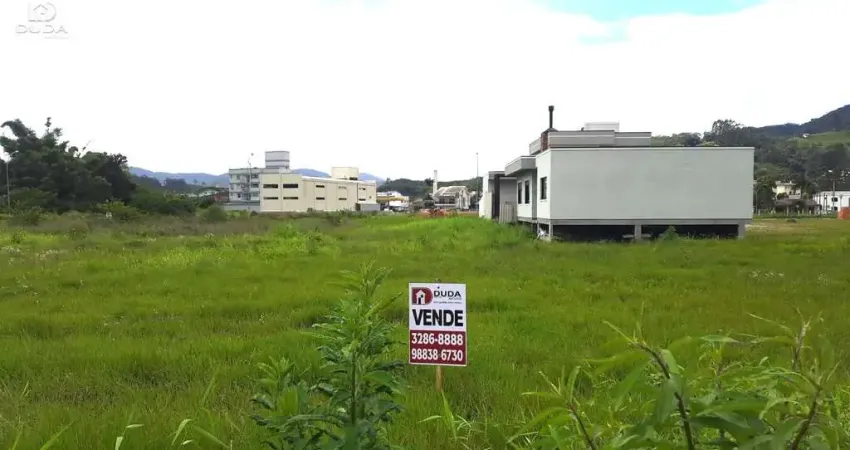 Terreno à venda na Vila Becker, Santo Amaro da Imperatriz 