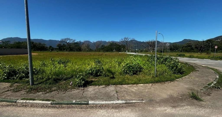 Terreno à venda na Vila Becker, Santo Amaro da Imperatriz 