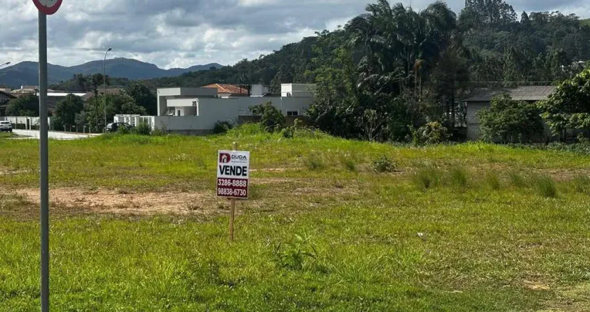 Terreno à venda na Vila Becker, Santo Amaro da Imperatriz 