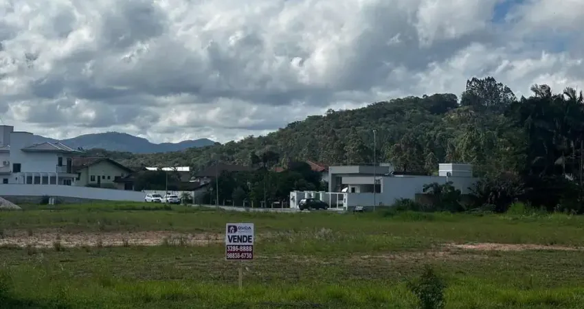 Terreno à venda na Vila Becker, Santo Amaro da Imperatriz 