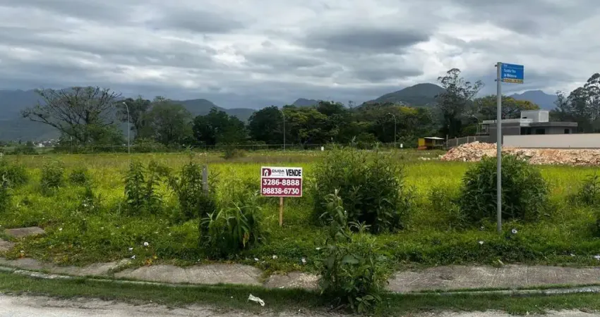 Terreno à venda na Vila Becker, Santo Amaro da Imperatriz 