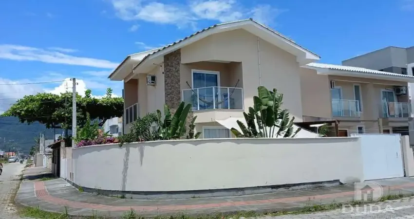 Casa em condomínio fechado com 2 quartos à venda na Rua Olávio de Biase, Barra do Aririú, Palhoça