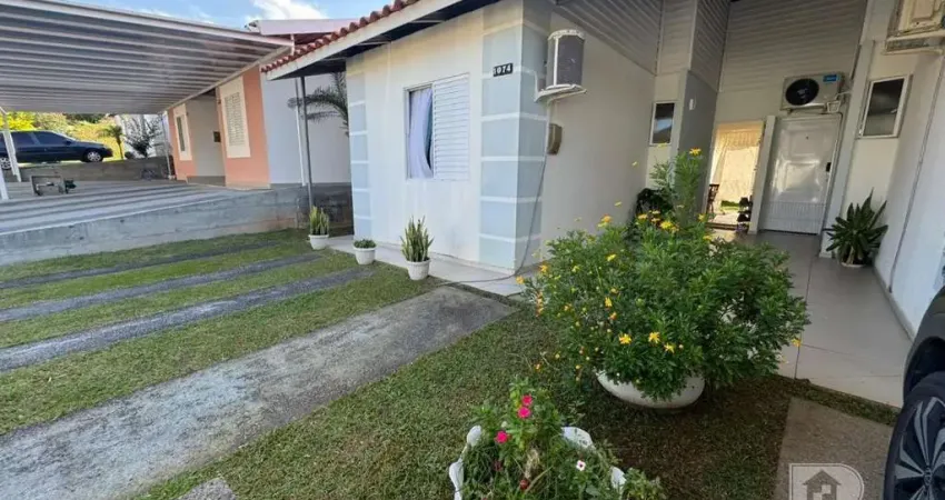 Casa em condomínio fechado com 3 quartos à venda na Avenida Paulo Roberto Vidal, Bela Vista, Palhoça