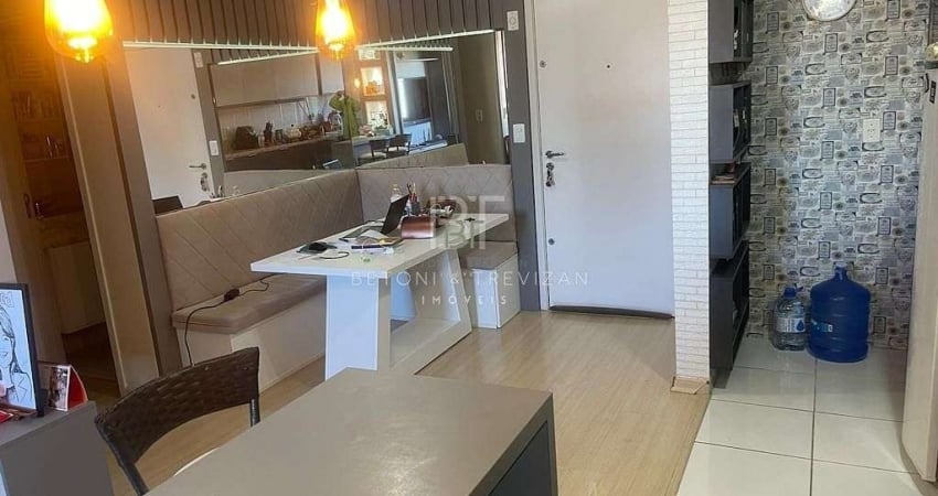 Apartamento semimobiliado com 55 m² privativos 2 dormitórios