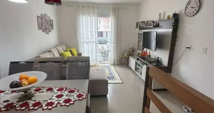 Sobrado Semimobiliado com entrada individual no Bela Vista