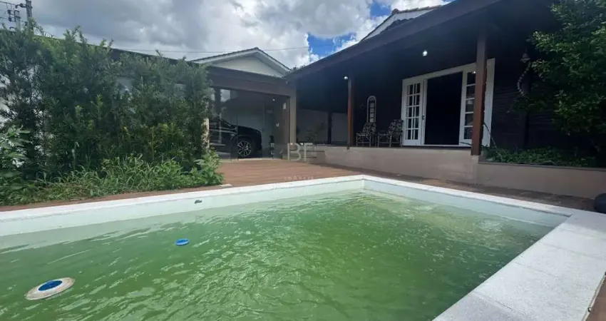Casa com 3 quartos à venda na Rua Rivadavia Azambuja Guimarães, 232, Nossa Senhora da Saúde, Caxias do Sul