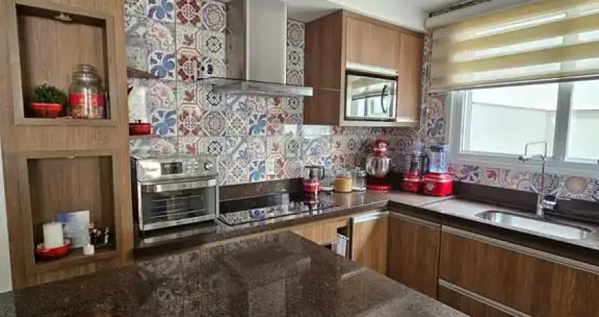 APARTAMENTO COM TERRAÇO 3 DORMITÓRIOS SENDO 1 SUÍTE 2 VAGAS NO BAIRRO VILLAGIO
