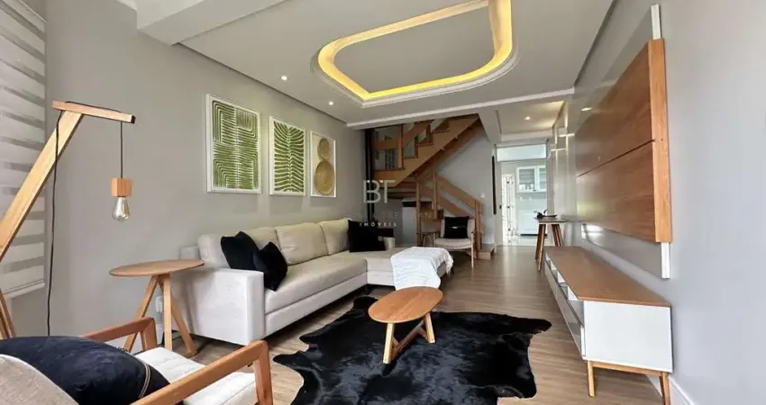 CASA 3 DORMITÓRIOS SENDO 1 SUITE, PÁTIO NOS FUNDOS NO BAIRRO VINHEDOS