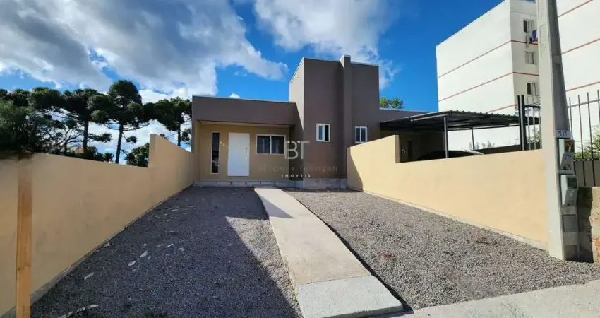 CASA COM 03 DORMITÓRIOS E TERRENO FRENTE E FUNDOS
