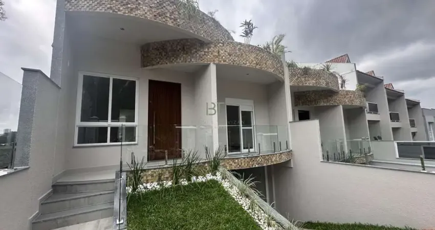 SOBRADO COM 195 M²  E  3 DORMITÓRIOS 4 VAGAS NO BAIRRO SÃO LUIZ