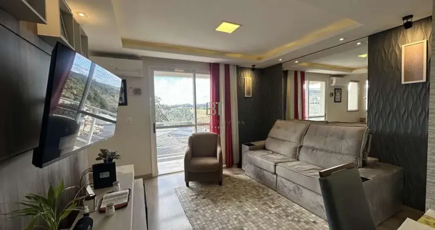 SOBRADO TRIPLEX COM 2 DORMITÓRIOS SENDO 1 SUITE E 2 VAGAS EM SANTA CORONA