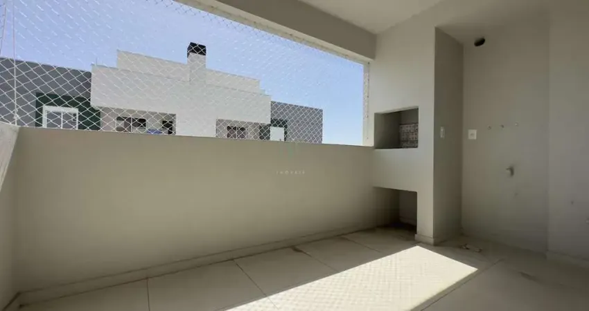 Apartamento com 02 dormitórios ampla sacada no bairro vila verde