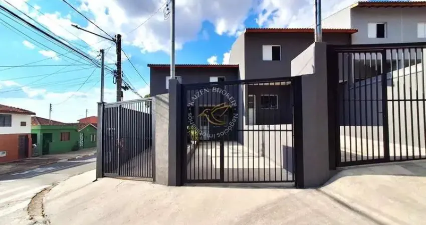 Sobrado à venda na vila aparecida em bragança paulista com 2 dormitórios, quintal, garagem e financiamento minha casa minha vida.