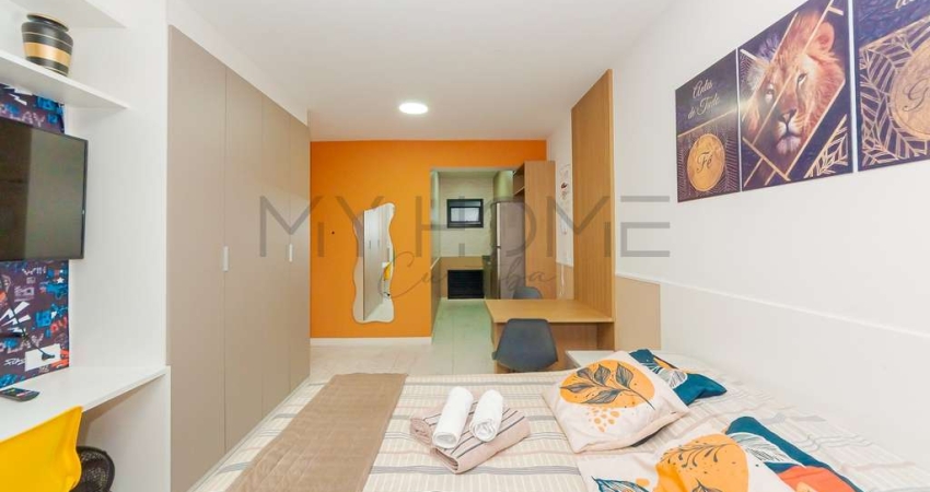 Studio mobiliado com sacada no centro de Curitiba com  29,50m²
