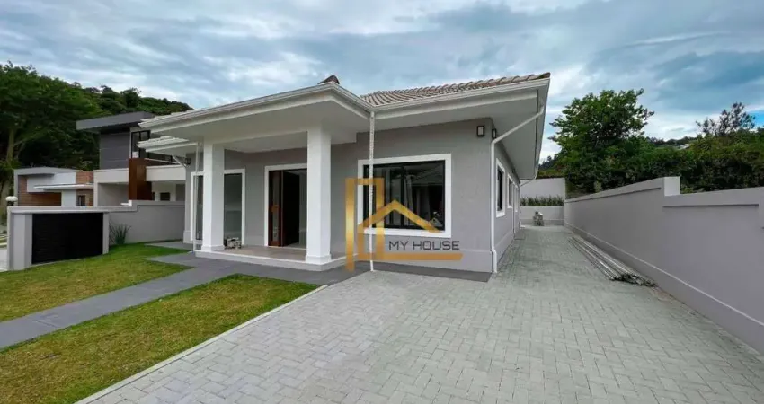 Casa nova e linear com 3 suítes em condomínio de Teresópolis