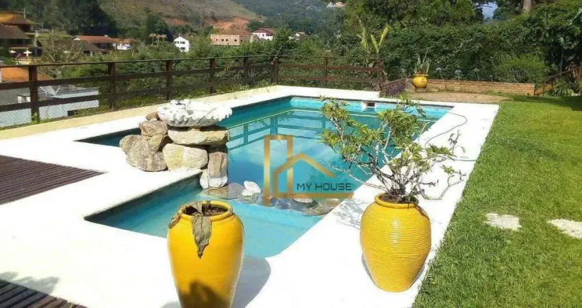 Casa linear com 3 dormitórios 2 suítes à venda, 284 m² Com lazer privativo - Albuquerque - Teresópolis/RJ