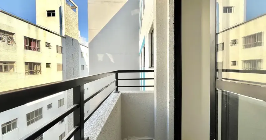 Apartamento com 2 dormitórios e varanda, próximo da estação jabaquara