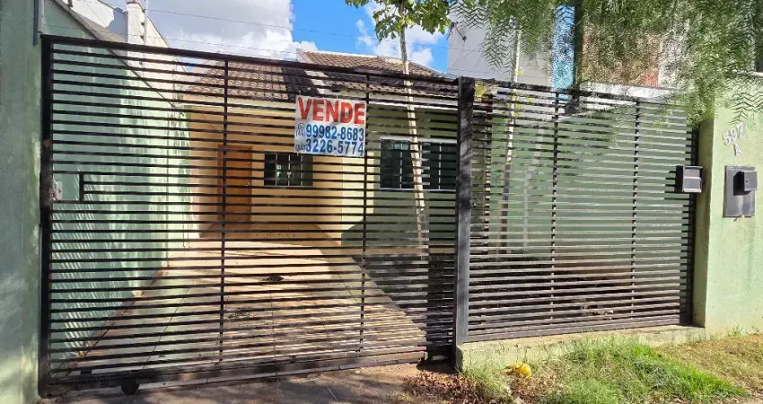 Casa c 3 quartos/suíte bairro Jardim Monte Rey troca por Apto.