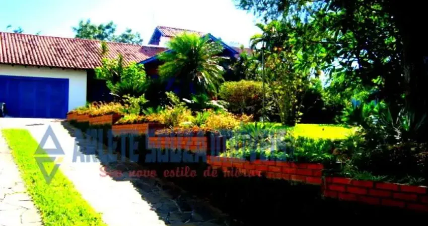 Casa com 3 quartos à venda no Centro, Esteio