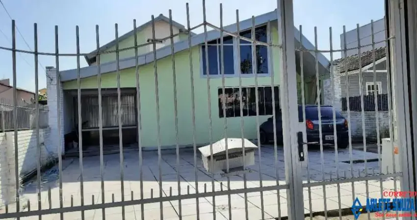 Casa com 3 quartos à venda no Centro, Esteio 