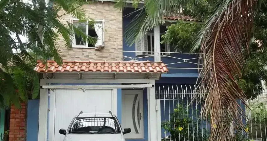 Casa com 3 quartos à venda no Centro, Esteio 