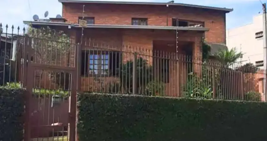 Ótimo sobrado de tijolo à vista com 204m² no bairro centro - esteio.