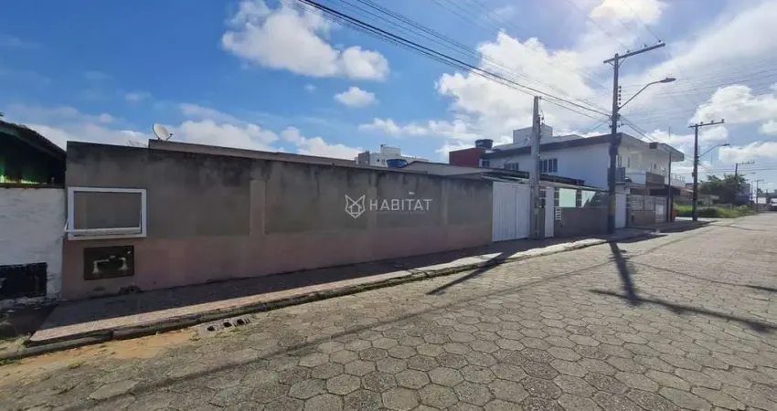 Casa com 3 quartos à venda no Centro, Navegantes 