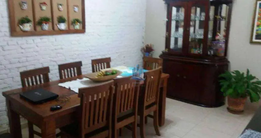 Sobrado com 4 dormitórios à venda, 210 m² por R$ 950.000 - Barcelona - São Caetano do Sul/SP