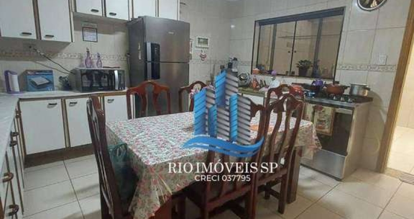 Sobrado com 2 dormitórios à venda, 121 m² por R$ 850.000,00 - Osvaldo Cruz - São Caetano do Sul/SP