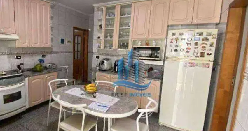Casa com 3 dormitórios à venda, 220 m² por R$ 870.000,00 - Nova Gerti - São Caetano do Sul/SP