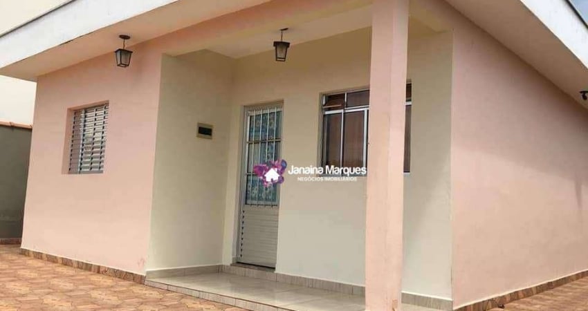 Casa com 3 dormitórios à venda, 200 m² por R$ 430.000,00 - Vila Nova - Araçariguama/SP