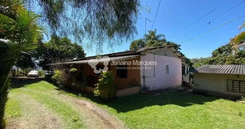 Chácara com 3 dormitórios à venda, 5000 m² por R$ 1.200.000,00 - Viçoso - Araçariguama/SP